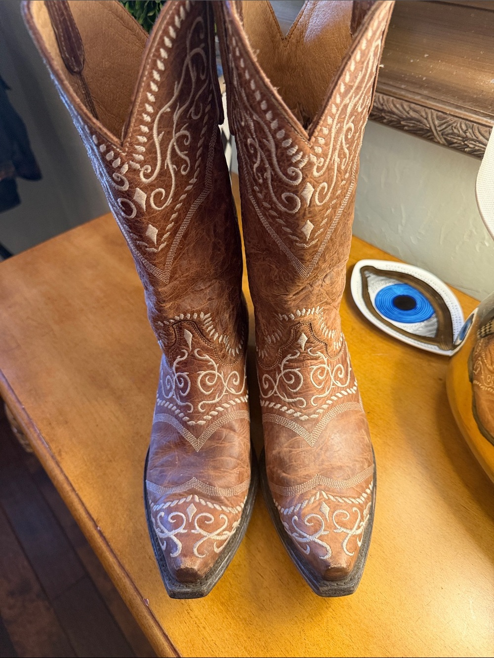 Old Gringo Brown Western Embroidered Leather Boots - Picture 4 of 5